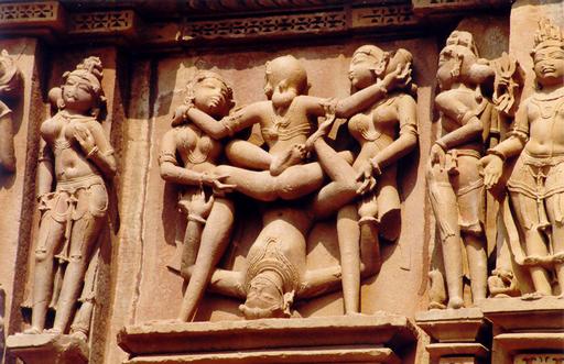 Haut-relief du temple de Lakshmana, en Inde